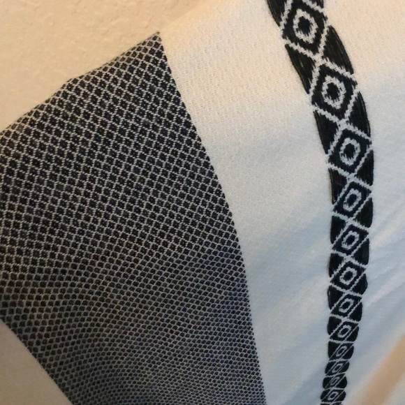 Poncho - Picture 2 of 3